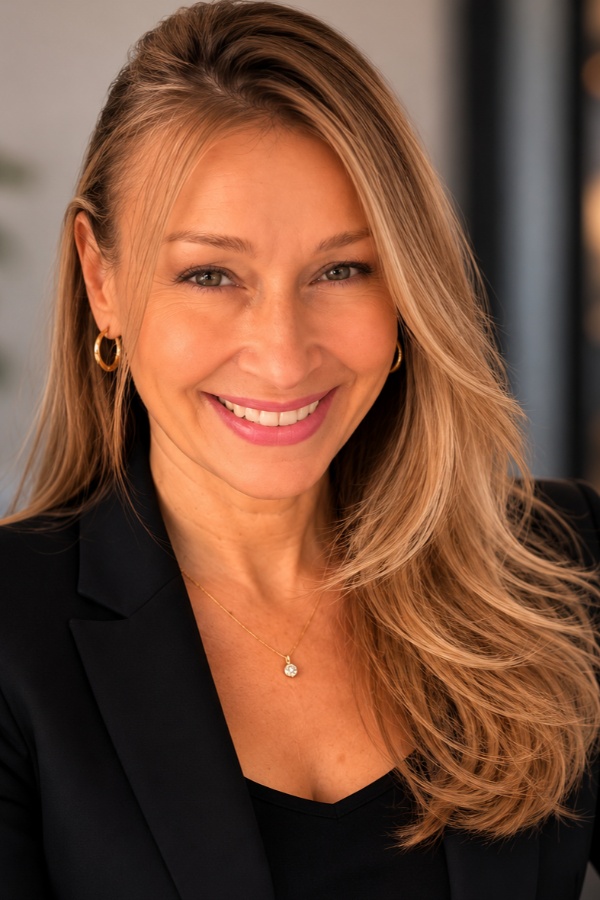 Cruise Brothers Travel Agent Gwen Casey